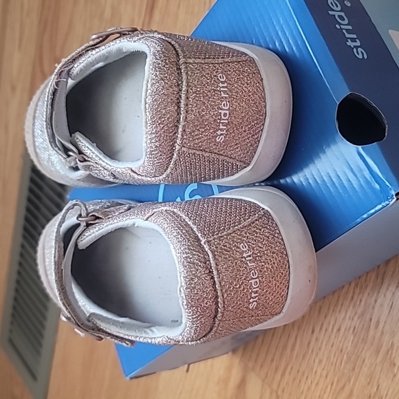 Girls Size 3M stride rite rose gold velcro strap mary Jane - Picture 3 of 7